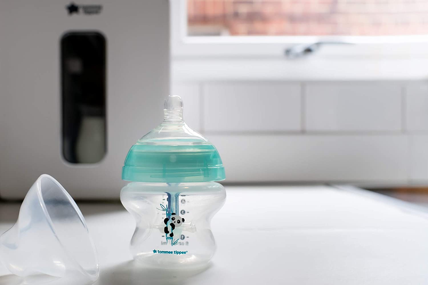 Tommee Tippee Advanced Anti-Colic Baby Bottle 150ml 0m +