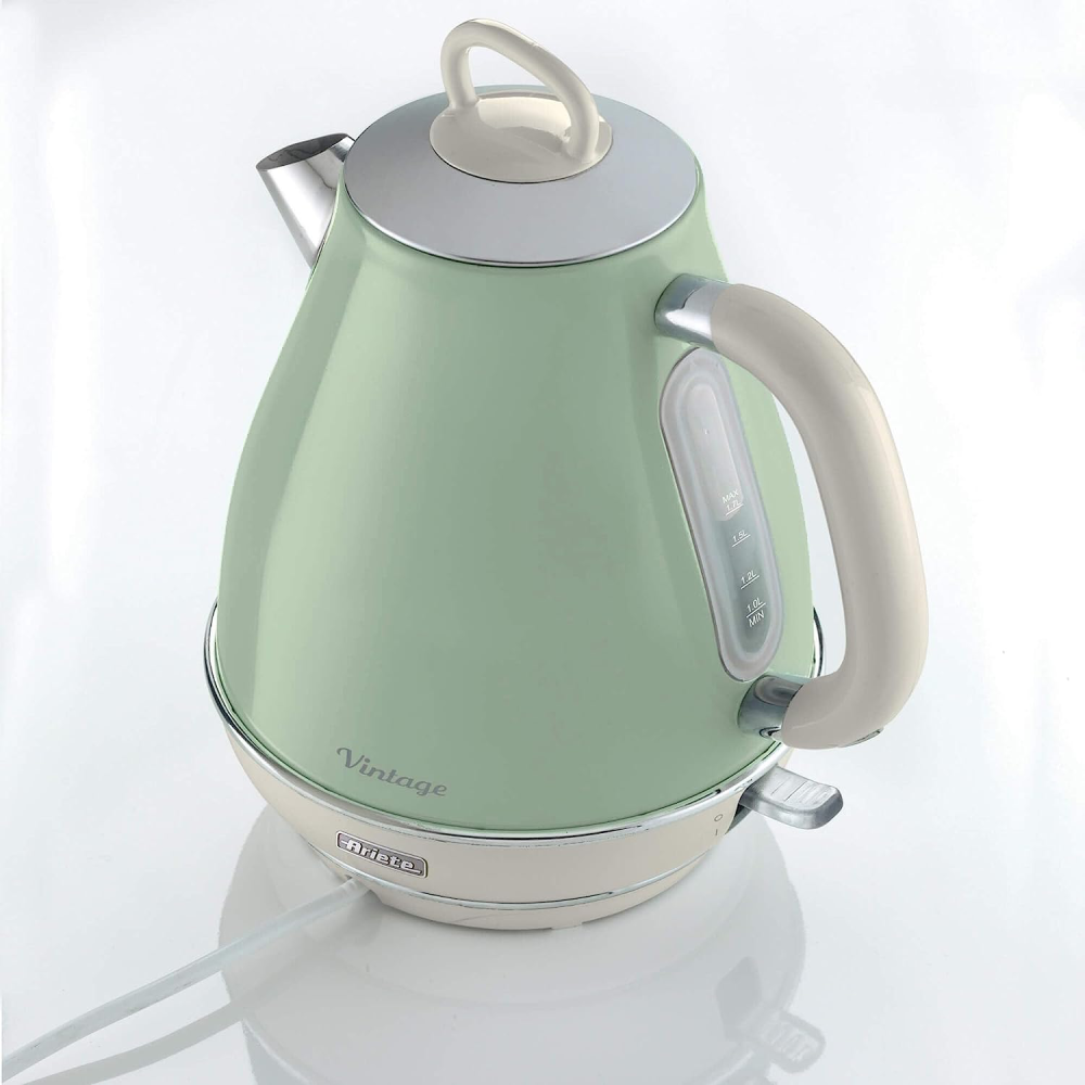 Ariete Retro Style Cordless Jug Kettle, 1.7 liters, Green - Vintage electric kettle with unique shapes and pastel colors. 1.7L capacity, 2000W power for quick boiling. Cold handle and stainless steel walls for safety. Perfect for Italian cuisine, teas, and herbal drinks. Italian design meets functionality.