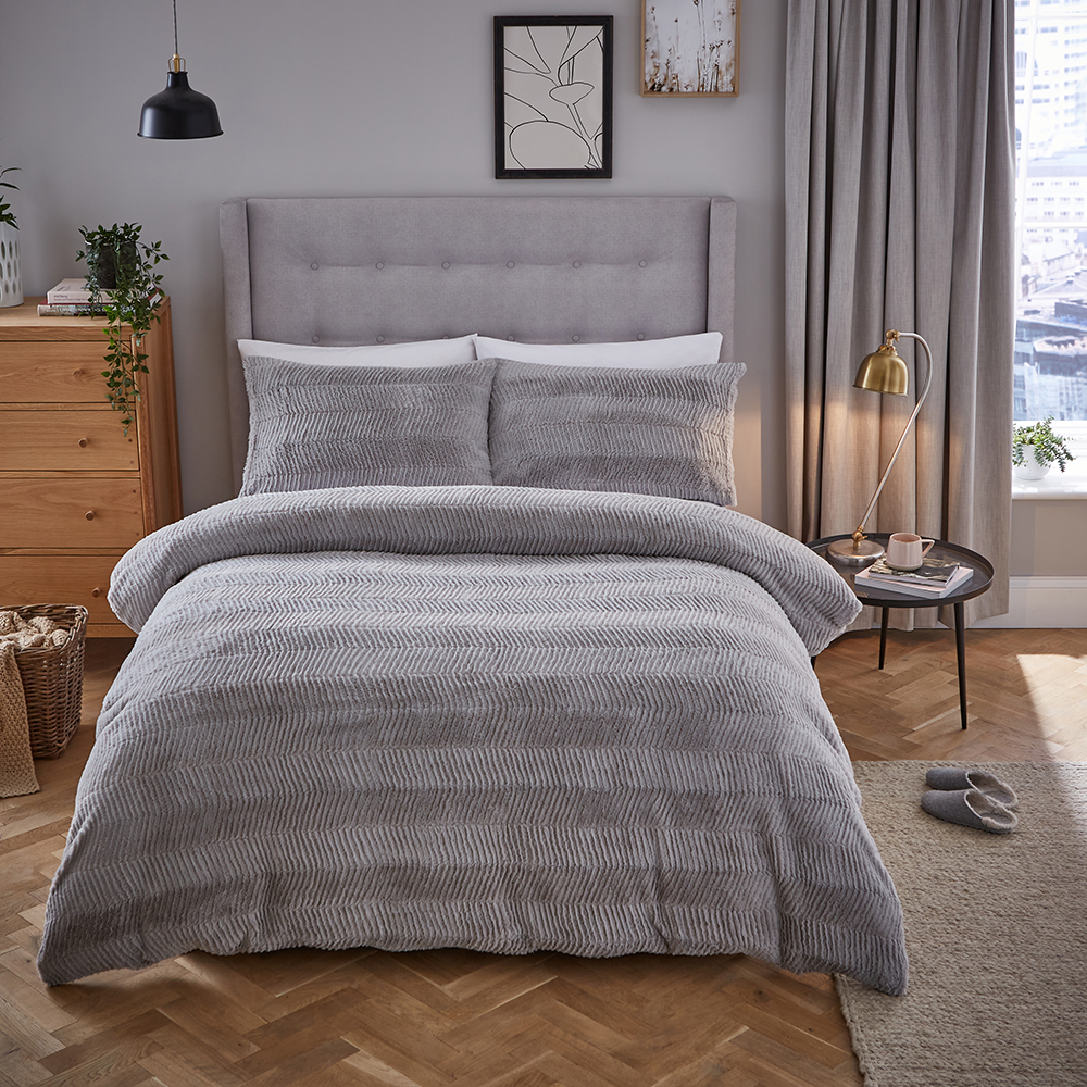 Silentnight Faux Fur Single Duvet Set - Grey