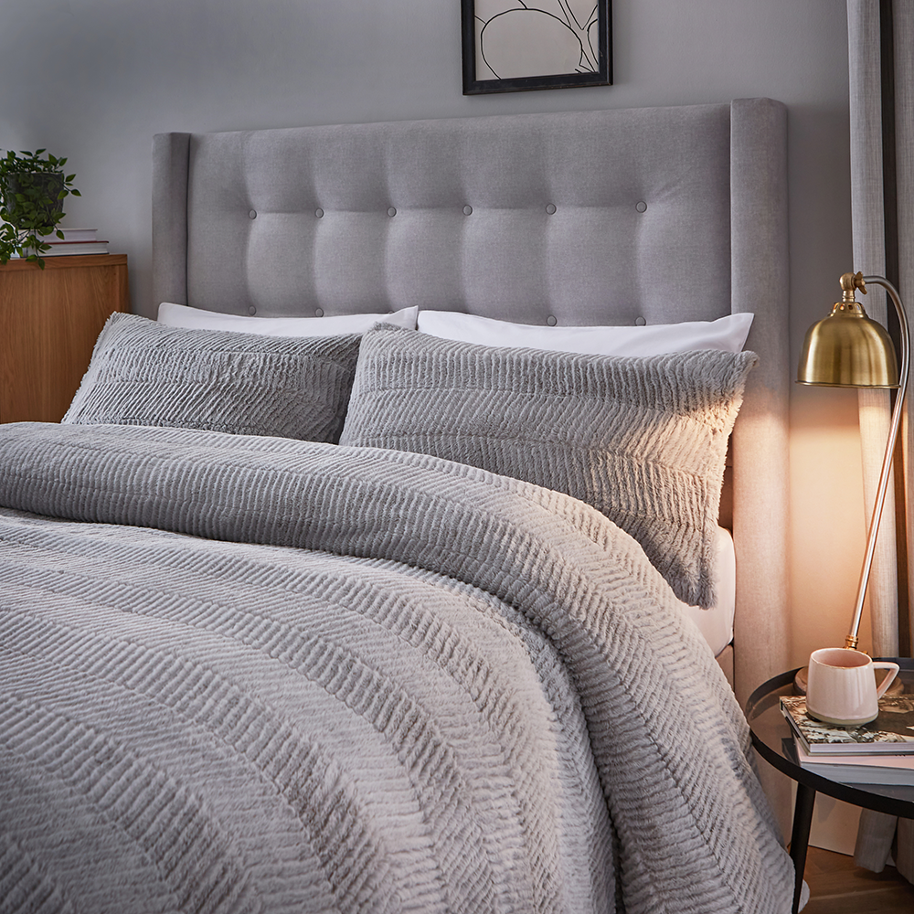 Silentnight Faux Fur Single Duvet Set - Grey