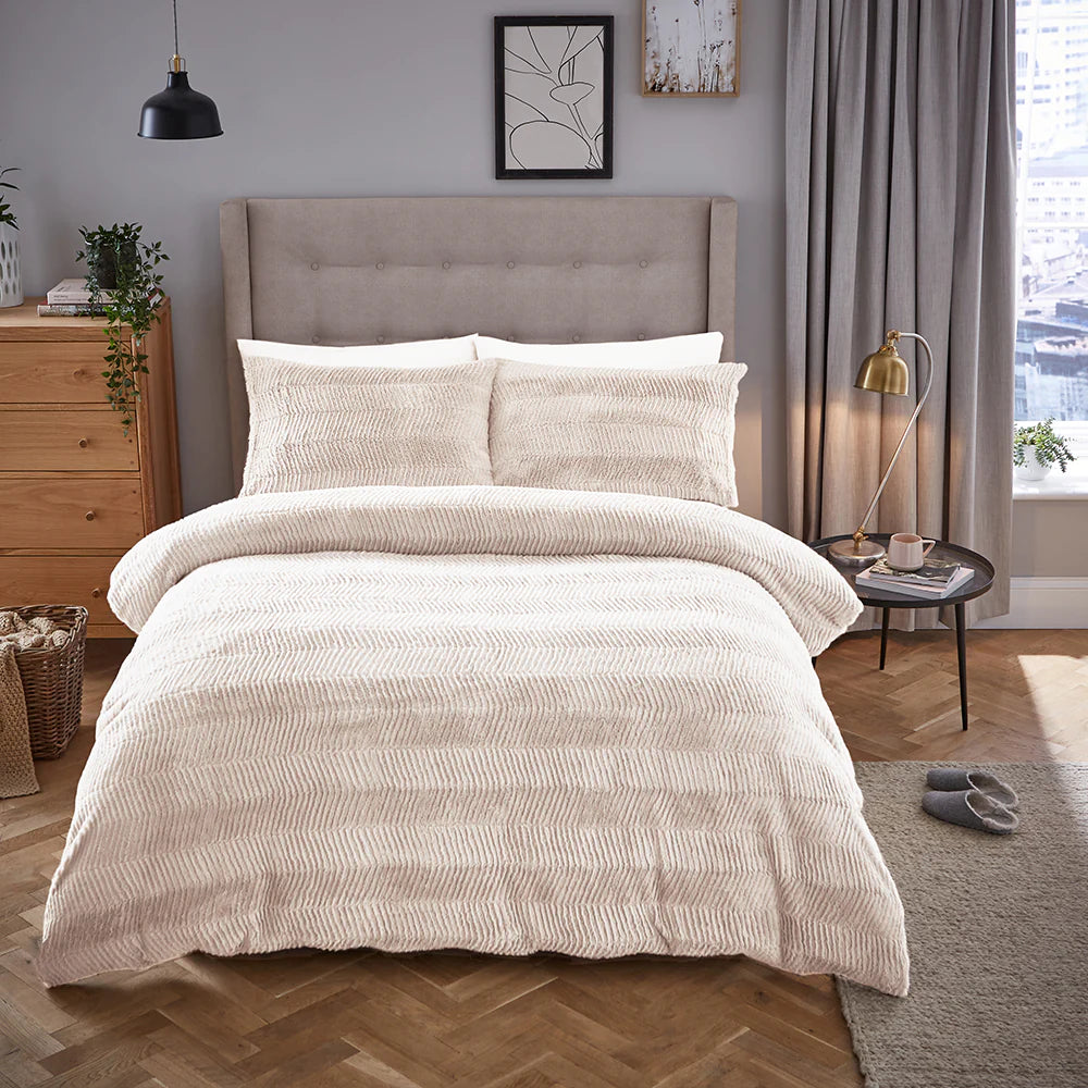 Silentnight Faux Fur Single Duvet Set - Cream