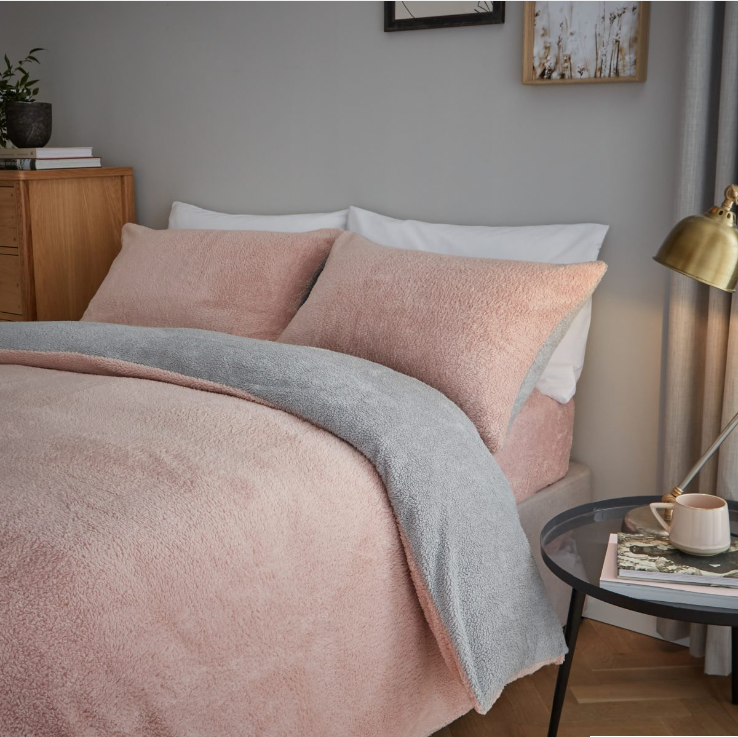 Silentnight Teddy Fleece Reversible Double Duvet Set - Silver / Blush